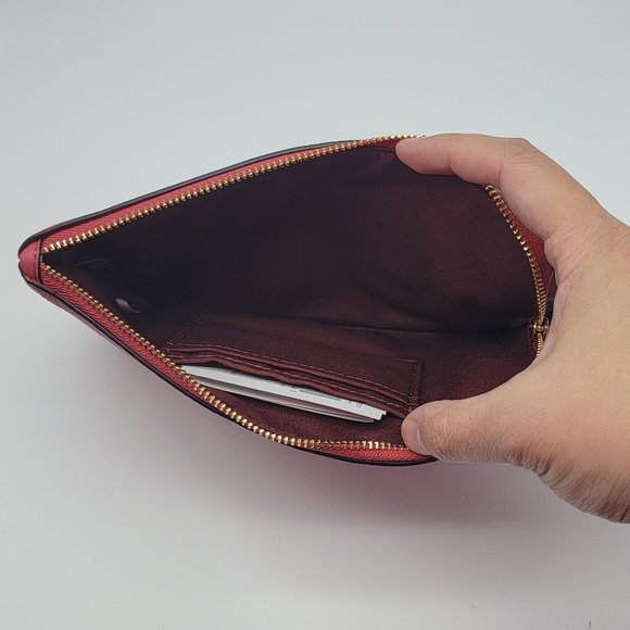 Coach Large Corner Zip Wristlet Horse and Carriage C4464 Poppy Vintage Mauve - Picture 4 of 5